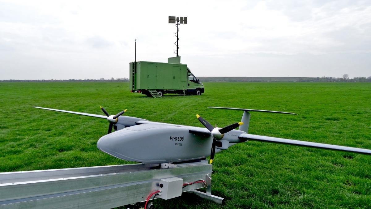 Duży aparat rozpoznawczy FT-5 Łoś produkowany przez wiodącą firmę ŚKL, Flytronic S.A. z Gliwic, będącej częścią WB Group. Fot. Flytronic S.A.